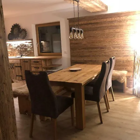 Haus Am Berg Appartement *